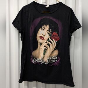 Smart Blanks Selena Black Graphic Women's Tee with Red Rose Design